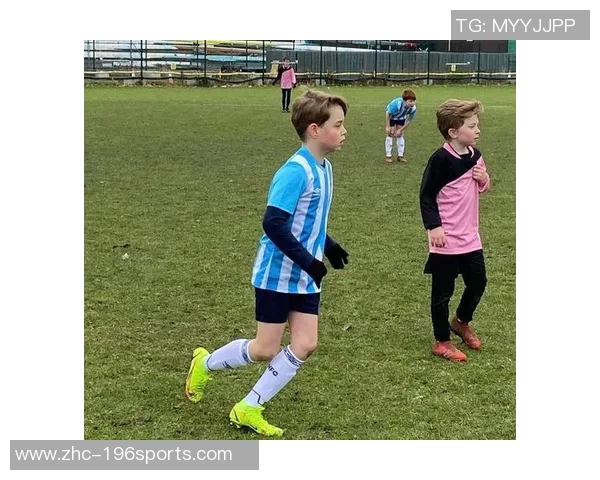 足球99号球衣背后的传奇故事与球场上的荣耀时刻